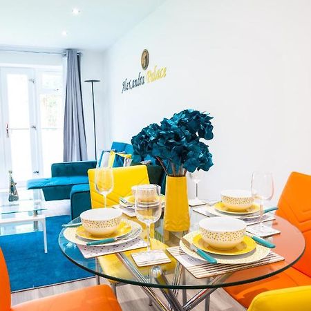 The 'Pinky' - Beautiful 1 Bed Apartment In Hatfield - Free Parking - Near Uni & Business Park - Big Savings On Long Stays 外观 照片